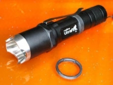 UltraFire C1 5-mode CREE Q5 LED Flashlight with Assault Crown