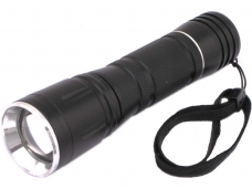 Adjustable Focus CREE Q5 LED Flashlight