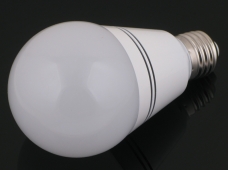 9W 800 Lumen High Power Warm White LED Light Bulb