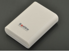 Soshine SC-EAA power source & usb charger for 4-Slots AA Ni-MH Batteries + Power Bank