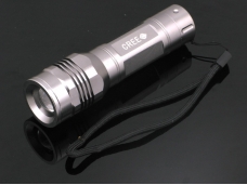 Smiling Shark SJ-803 Cree Q5 LED Focus  Flashlight