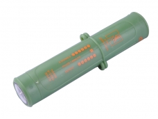 Outdoor Survival Tool Kit ，LED Light/Compass/Flintstones/Magnesium Stick（Green）